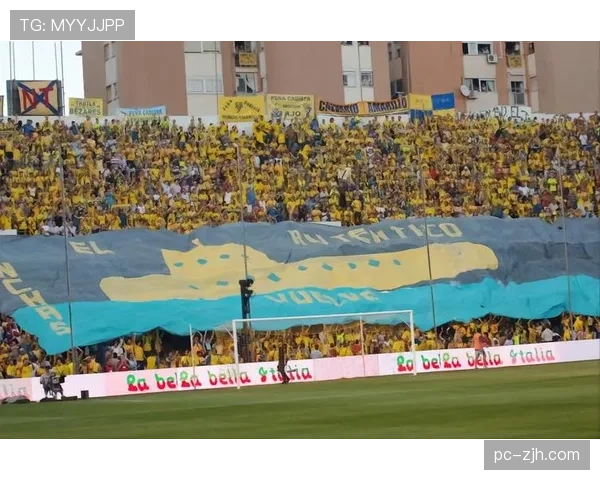 特写：加迪斯主场首次为听障球迷开放全域骨传导音频服务，看台的特殊掌声